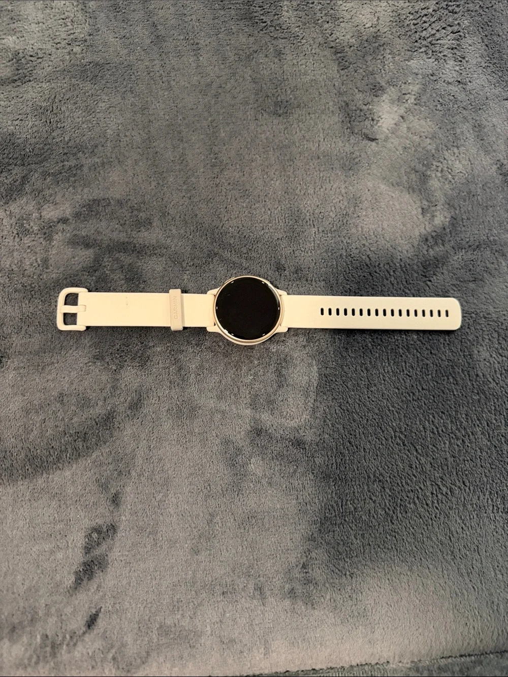 garmin vivoactive 5 smartwatch ivory and cream gold